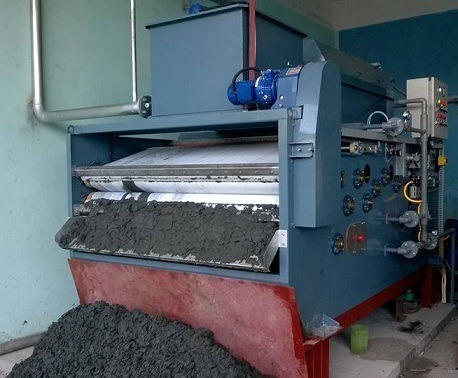 Dầu thủy lực máy ép bùn độ nhớt 46, 68 – Dầu mỡ công nghiệp