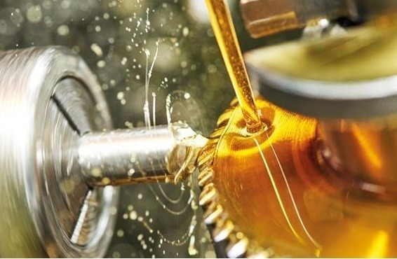 6 yếu tố cần quan tâm khi chọn mua dầu nhớt và mỡ bôi trơn