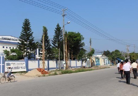 ban-dau-chong-ri-set-tai-khu-cong-nghiep-truong-xuan-tam-ky-quang-nam