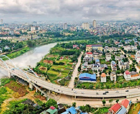 ban-dau-may-nen-khi-tai-kcn-dong-bac-song-cau-phu-yen