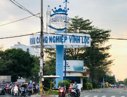 ban-nhot-thuy-luc-tai-kcn-vinh-loc-tphcm