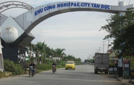 dai-ly-ban-mo-boi-tron-grenvo-tai-kcn-tan-duc-long-an
