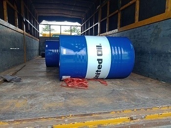 hình ảnh giao hàng united oil
