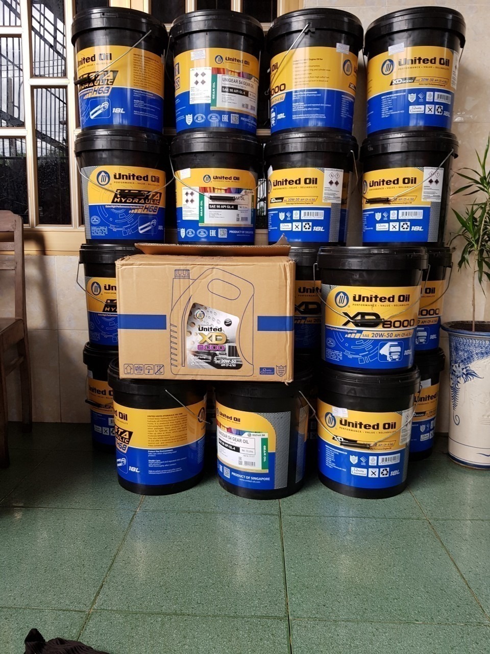 hình ảnh dầu nhớt United Oil